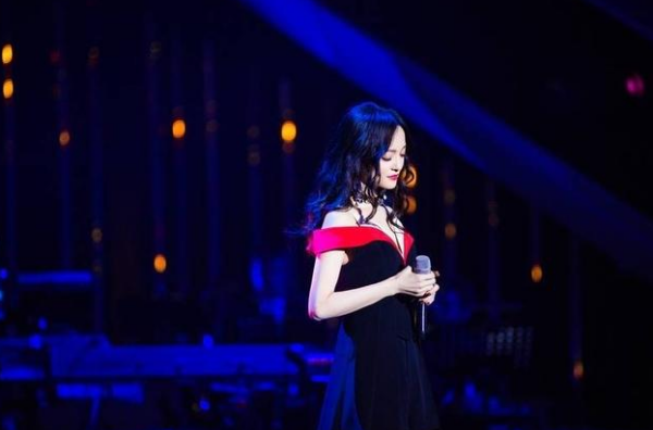 最火的翻唱歌曲，被知名歌手翻唱走红的歌曲(图2)